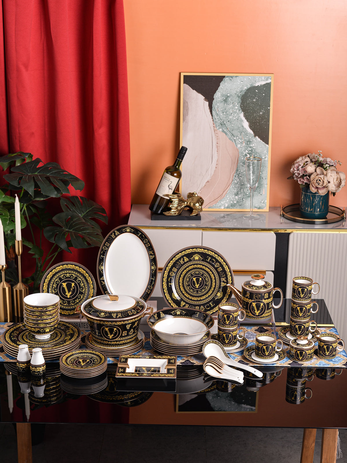 Black Gold Monogram Ring Dinnerware Set